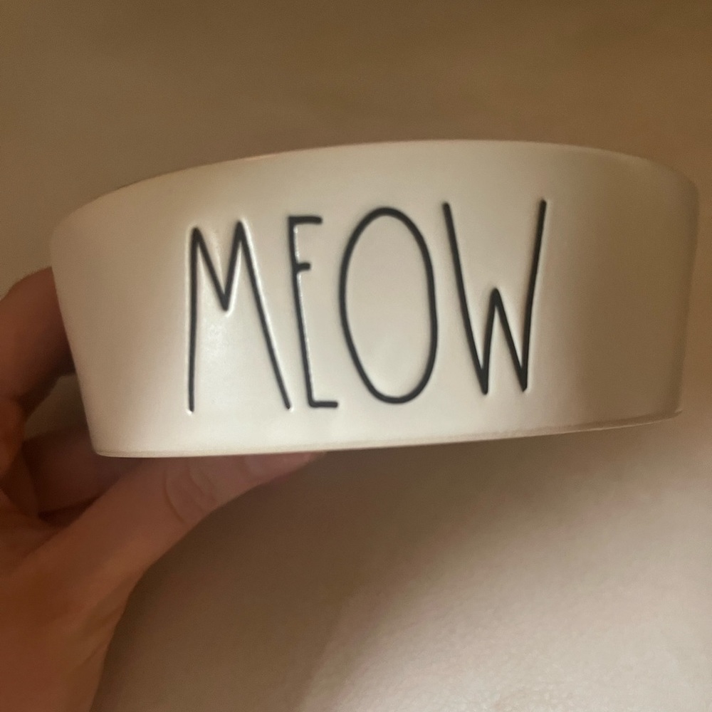 Rae Dunn cat dish